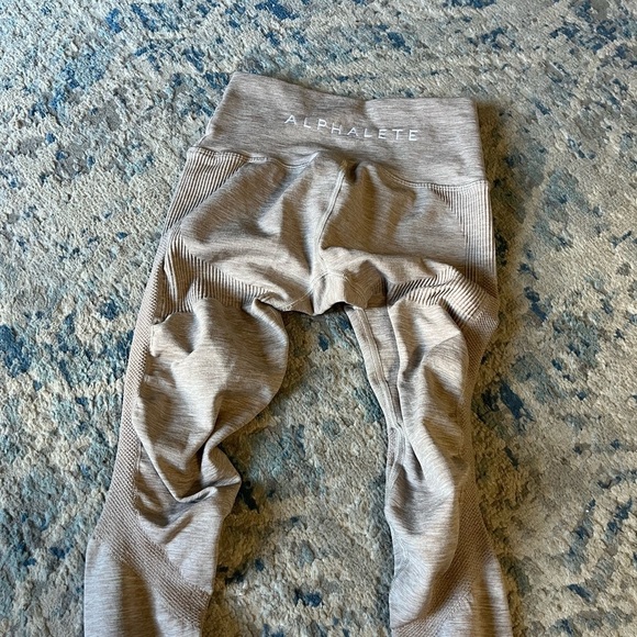 Alphalete Aero Legging beige zoned compression legging small - Picture 4 of 4